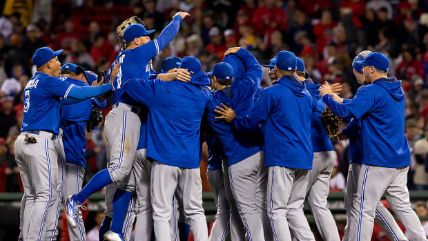 blue-jays-clinch-wild-card-spot-2016.jpg